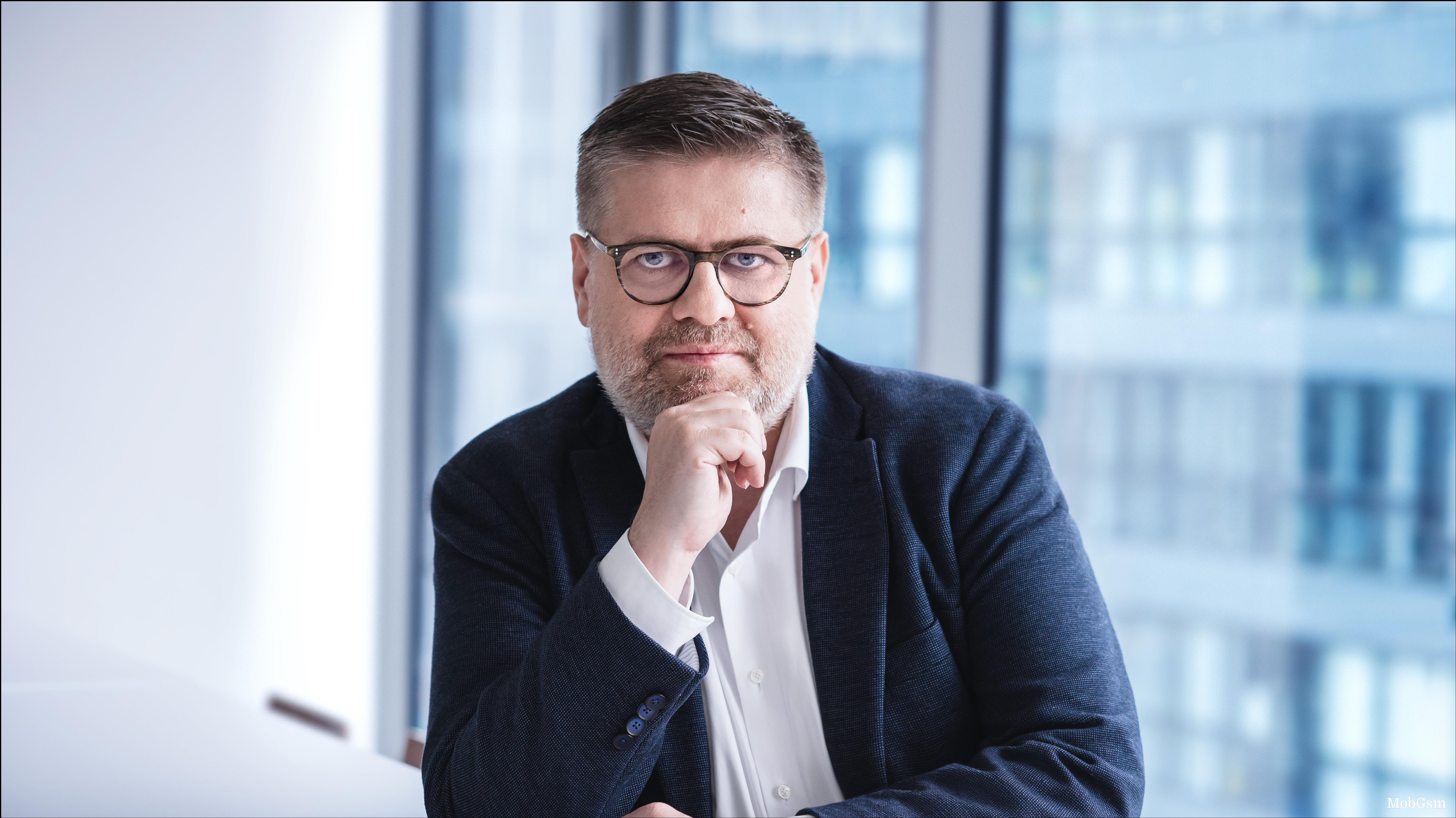Interview: Xiaomi's Andrzej Gladki talks foldable phones and market expansion